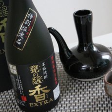 画像2: 甕の醒 香（かおり） EXTRA（エクストラ）720ml（箱付き） (2)