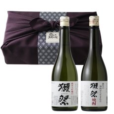 画像1: 獺祭+焼酎カジュアルセット ふろしき包み（酒粕焼酎 日本酒 720ml 2本 獺祭焼酎 純米大吟醸45） (1)